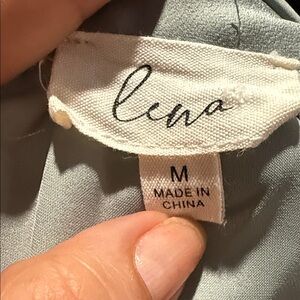 Women's Medium Gray Blouse